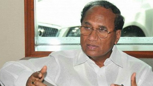 ‘కె' ట్యాక్స్ వసూళ్ల పుట్ట బద్దలు అవుతోంది.. అక్రమ సంపాదనకు కుటుంబాన్ని ప్రోత్సహించిన కోడెల అన్న విజయసాయి 