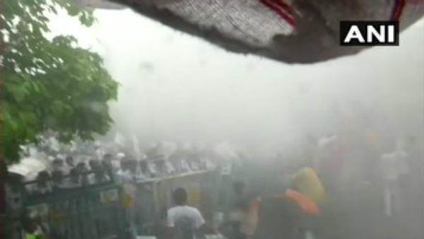 JP protests workers killings, teargas, water cannons bring Kolkata to a standstillJP protests workers killings, teargas, water cannons bring Kolkata to a standstill