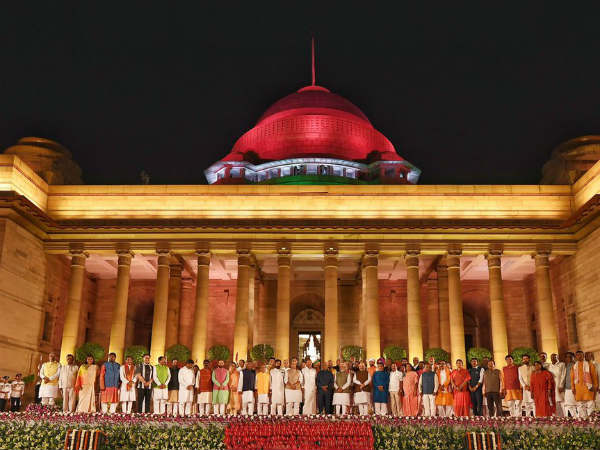 22 మంది మంత్రులపై క్రిమినల్ కేసులు 22 మంది మంత్రులపై క్రిమినల్ కేసులు