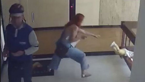 Mom Reflexes Saved Her Son From Falling Off The Fourth Floor Mom Reflexes Saved Her Son From Falling Off The Fourth Floor