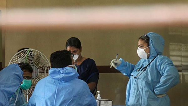 చెక్ పాయింట్ల వద్ద పరీక్షలు