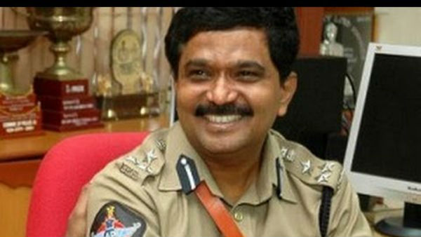 Senior IPS Officer PSR Anjaneyulu is relieved from Central Services to AP State Government