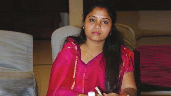 ముగ్గురు మ‌హిళ‌ల‌కు అవ‌కాశం..