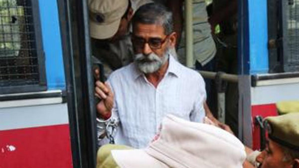 మతరంగు పులిమే యత్నం ?