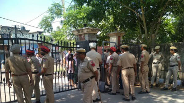 వెలుగులోకి ..