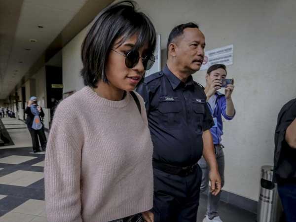 అటవీ జంతువులతో వ్యాపారం...