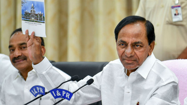 దసరా దాకా పార్టీ నేతలకు చేతి నిండా పని అప్పగించిన కేసీఆర్ దసరా దాకా పార్టీ నేతలకు చేతి నిండా పని అప్పగించిన కేసీఆర్