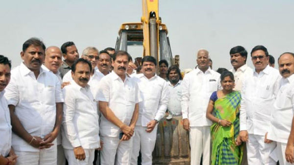 నల్గొండ జిల్లాలో కూడా శంకుస్థాపన అడ్డుకుంటామని ఆందోళన చేసిన భూ నిర్వాసితులు నల్గొండ జిల్లాలో కూడా శంకుస్థాపన అడ్డుకుంటామని ఆందోళన చేసిన భూ నిర్వాసితులు