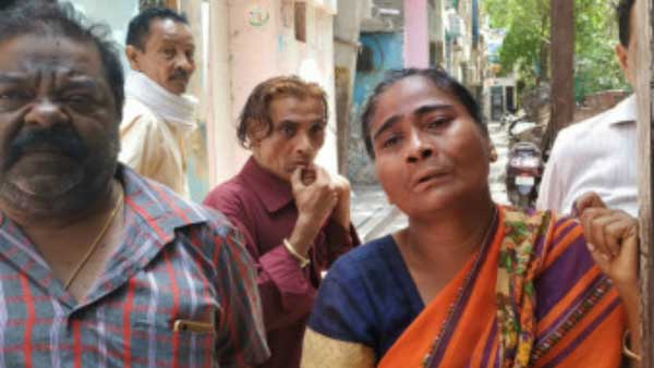 అక్రమంగా విదేశాలకు