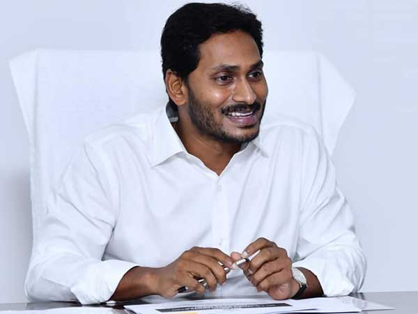 వైఎస్ జగన్ ఒక్క రూపాయి స్ఫూర్తిగా..