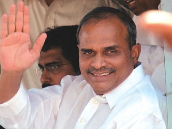 రూపాయి మంత్రిగా..