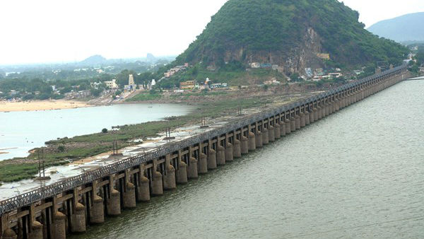 కృష్ణానది భూమిని తాము ఆక్రమించలేదని తమ భూమినే కృష్ణా నది ఆక్రమించిందన్న మాజీ ఎంపీ గోకరాజు గంగరాజు 