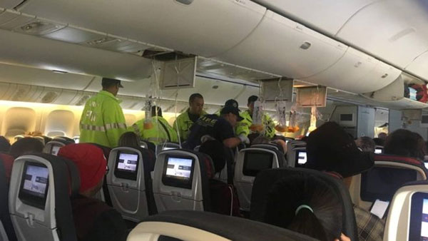 Intense turbulence struck an Air Canada flight, 35 injured Intense turbulence struck an Air Canada flight, 35 injured