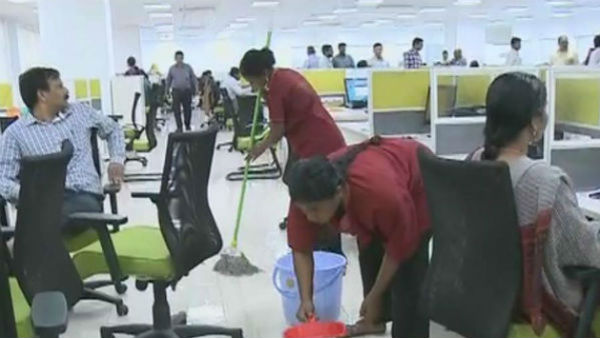 పేషీ సిబ్బందికి జీతాలు లేవు? పేషీ సిబ్బందికి జీతాలు లేవు?