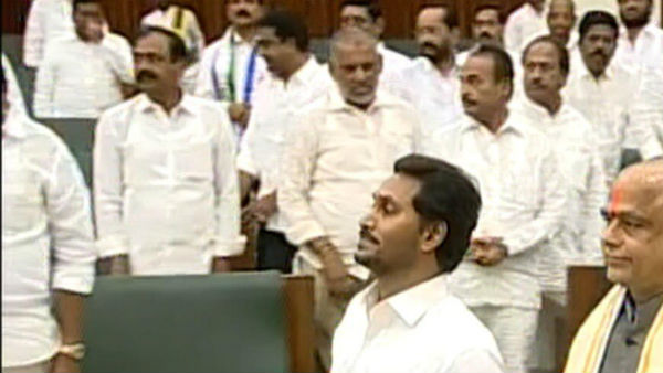 టీడీపీ టార్గెట్ గా వైసీపీ .. వైసీపీ టార్గెట్ గా టీడీపీ 