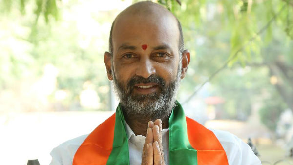 వాళ్లకేమో టైమ్ ఇస్తారు.. ఇతర సంఘటనలు కనిపించడం లేదా..!
