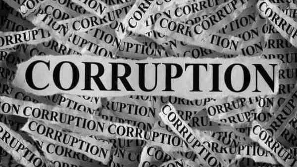 సీఎం బాటలోనే అదికారులు..! అవినీతి రహిత సమాజం కోసం వినూత్న ప్రయత్నాలు..!! 