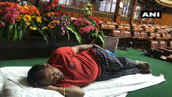 గ‌వ‌ర్న‌ర్ జోక్యాన్ని త‌ప్పుప‌డుతోన్న కాంగ్రెస్‌