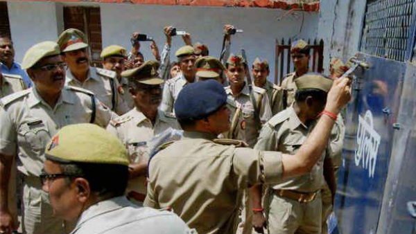 ఖాకీలు కూడా ..