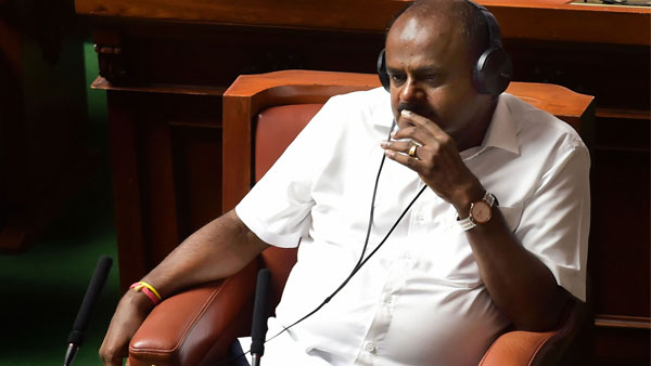 బీజేపీ నాయకుల డ్రామాలు బీజేపీ నాయకుల డ్రామాలు