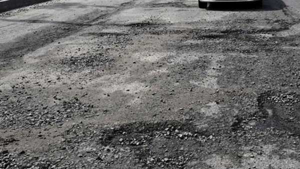 ప్రజా సమస్యలపై శ్రద్ద లేదు..! విసిగిపోతున్న జనాలు..!!