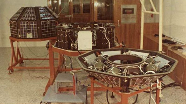 ల్యాబులో ఆర్యభట్ట ఉపగ్రహం