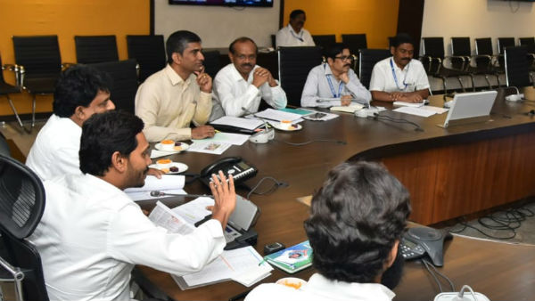  పంటనష్టం, బీమా , బ్యాంకు రుణాలు సమస్యలకు పరిష్కారం చూపించేలా కౌలు రైతుల కోసం చట్టం 