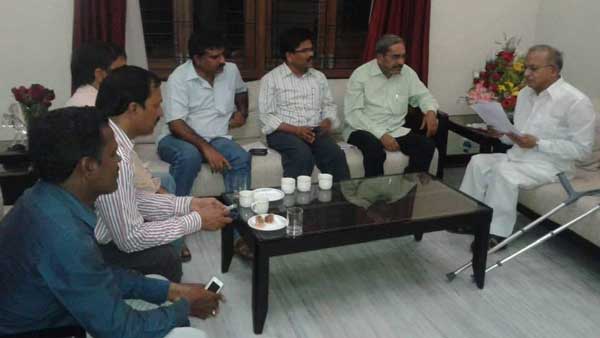 చార్ సౌ సాల్ కా హైద‌రాబాద్‌ను కేంద్ర పాలిత ప్రాంతంగా..