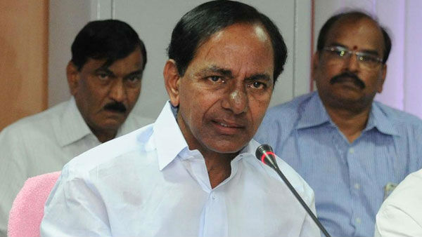 కేంద్ర పథకాలకు గండి కొడుతున్న సీఎం..! కేంద్ర ముద్రను చెరిపేసే ప్రయత్నమన్న బీజేపి..!! 