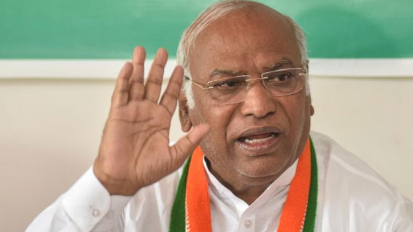 తనతో 6 గురు ఎమ్మెల్యేలు టచ్‌లో ఉన్నారు సిద్దరామయ్య