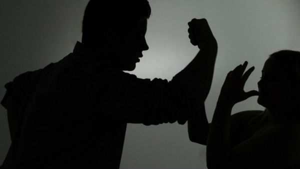 తండ్రికి అనుమానం వచ్చి తండ్రికి అనుమానం వచ్చి