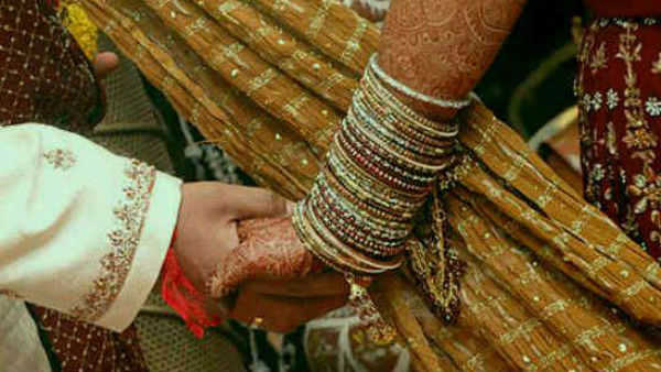 హత్య అనంతంర ఆత్మహత్యగా చిత్రీకరణ 