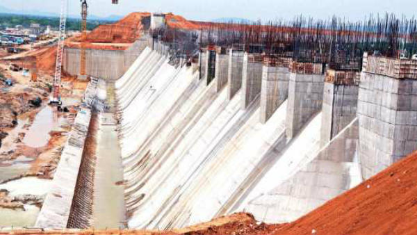 ఎంపీపై అధికారుల ప్రేమ.. పేదోడిగా గుర్తించడంపై నిర్వాసితుల ఆగ్రహం