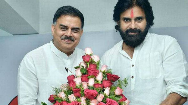 తండ్రి షాతో..తనయుడు పవన్తో.. తండ్రి షాతో..తనయుడు పవన్తో..