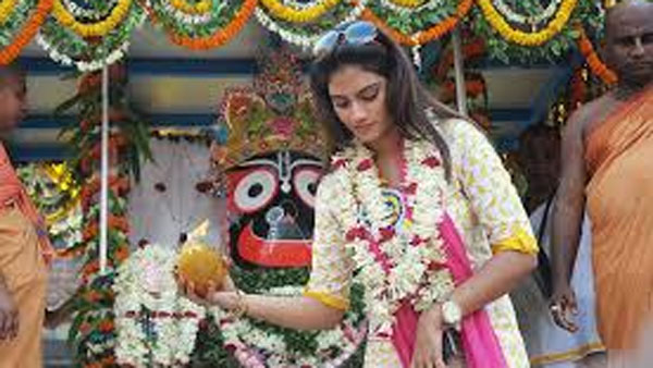 హిందు సాంప్రదాయమే ..