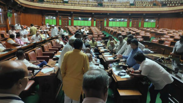 తెరమీదికి వ‌చ్చిన ఫిరాయింపుల నిరోధ‌క చ‌ట్టం