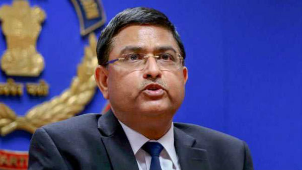 రాకేష్ అస్తానాకు ముడుపులు ఇవ్వజూపారనే ఆరోపణలు రాకేష్ అస్తానాకు ముడుపులు ఇవ్వజూపారనే ఆరోపణలు