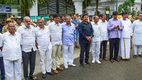 రెబెల్ ఎమ్మెల్యేల డుమ్మా?