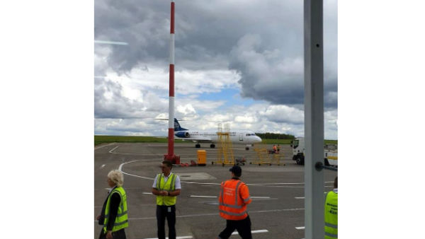  పైలట్‌కు ఏమైంది..? 