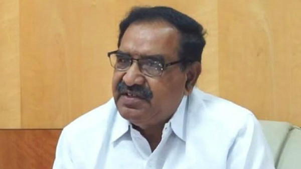 Former RTC chairman Somarupu Satyanayana has resigned to the TRS party Former RTC chairman Somarupu Satyanayana has resigned to the TRS party