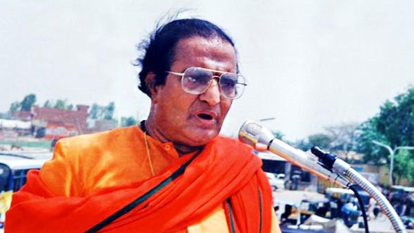 ఎన్టీఆర్ ఫోటోతో గతంలో వైసీపీ బ్యానర్ .. ఇప్పుడు ఇప్పుడు తాజాగా బీజేపీ బ్యానర్ ఎన్టీఆర్ ఫోటోతో గతంలో వైసీపీ బ్యానర్ .. ఇప్పుడు ఇప్పుడు తాజాగా బీజేపీ బ్యానర్