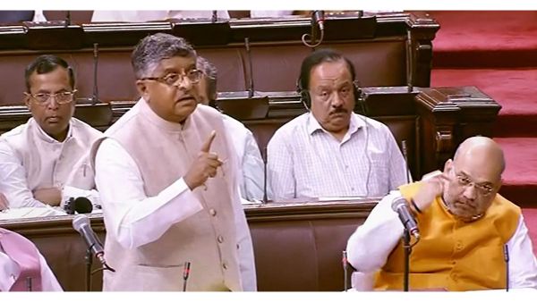 సభలో ఓటింగ్‌కు ముందు ఈక్వేషన్స్