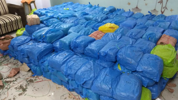  పీడీ యాక్ట్ పడితే సంవత్సరం దాకా నో బెయిల్ .. గంజాయి దందా చేస్తే పీడీ యాక్ట్ పెడతామని వార్నింగ్ 