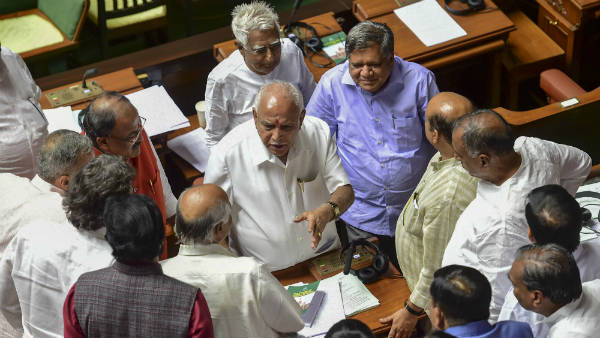 యడ్యూరప్ప ముందే జాగ్రత్త పడ్డారా? యడ్యూరప్ప ముందే జాగ్రత్త పడ్డారా?