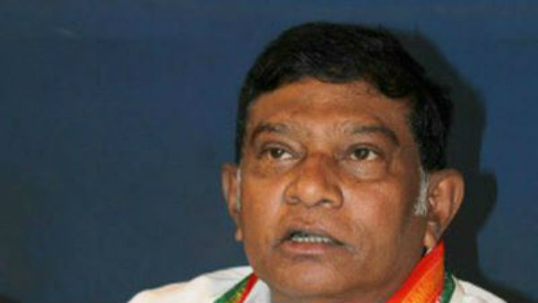 రాజకీయ ఒత్తిడితోనే నివేదిక 