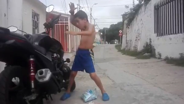 కడుపుబ్బా నవ్వుకున్నా.. నా వీకెండ్ ఇలా మొదలైందంటూ ట్వీట్