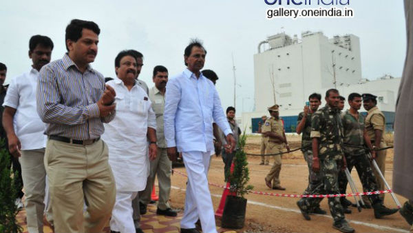 ప్రాజెక్టులను పరిశీలిస్తూ.. పనులు ఎక్కడివరకు వచ్చాయంటూ..!