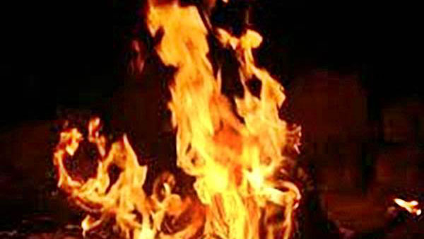 పోలీస్ స్టేషన్‌లోనే..