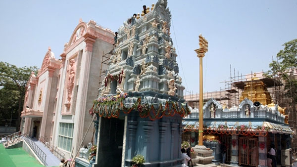 ఏపీ భవన్ లో అందని సహకారం..