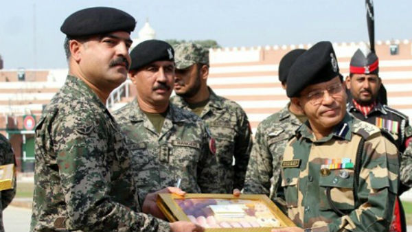 పండగలకు కూడ శత్రుత్వాన్ని జోడించిన పాకిస్థాన్ 